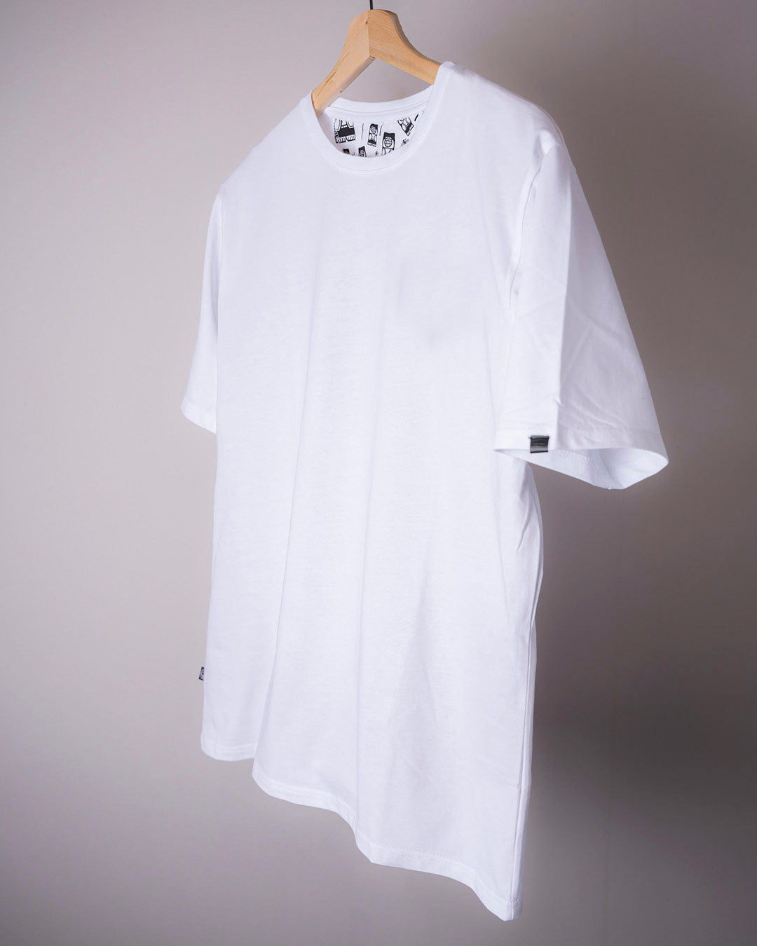 Polera RAYA Blanca Básica