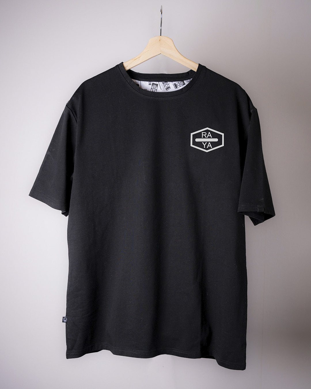 Polera RAYA Negra