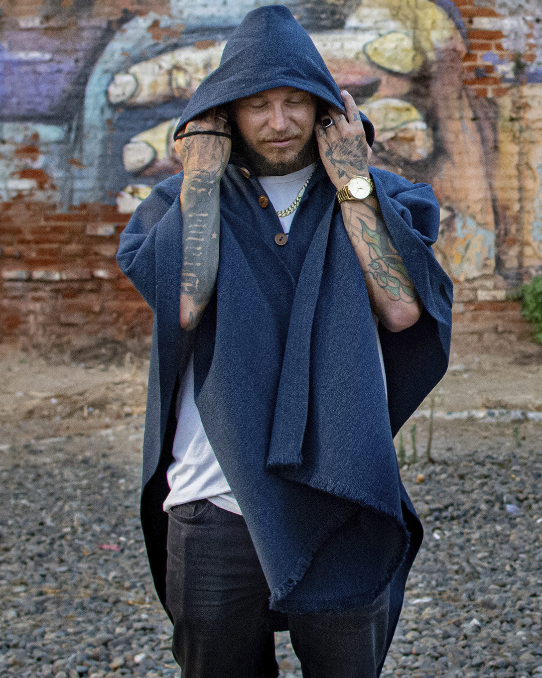 Ponchos Hombre y Mujer Hechos a mano en telar artesanal – RAYA